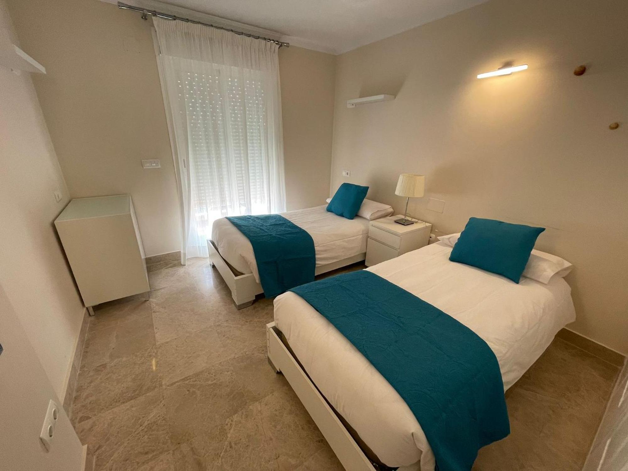 Apartamentos Naranjos Del Sol Marbella Bagian luar foto