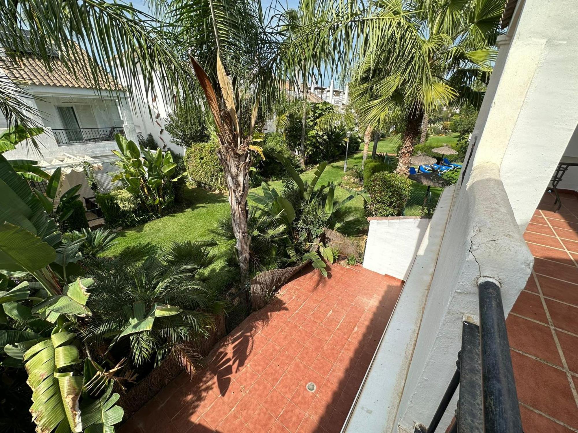 Apartamentos Naranjos Del Sol Marbella Bagian luar foto