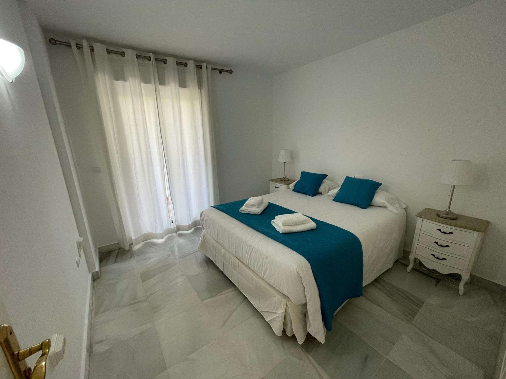 Apartamentos Naranjos Del Sol Marbella Bagian luar foto