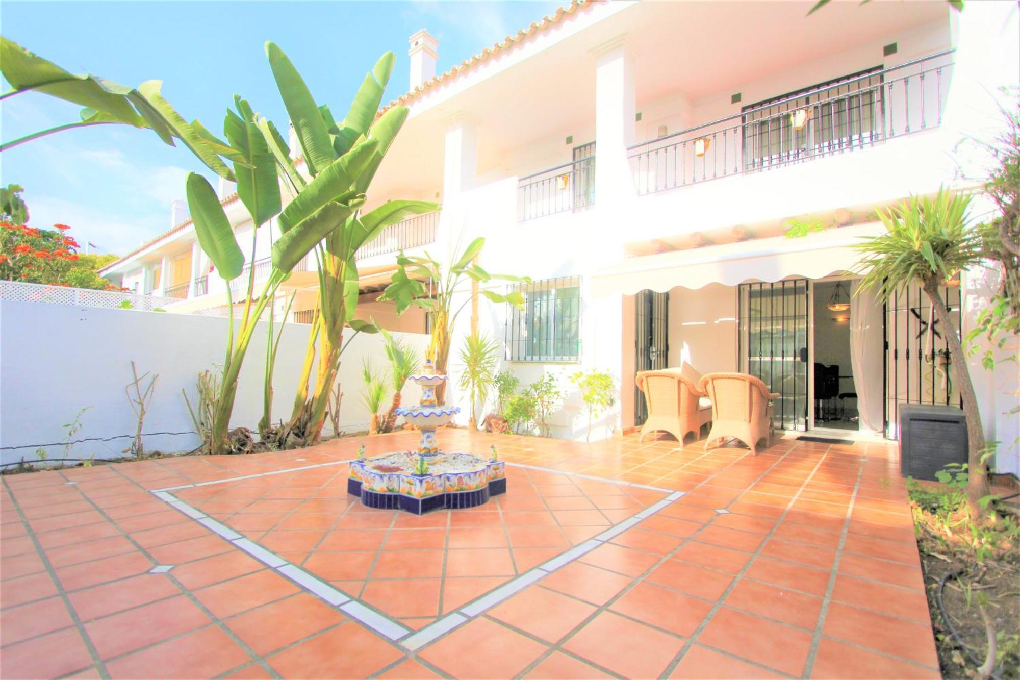 Apartamentos Naranjos Del Sol Marbella Bagian luar foto