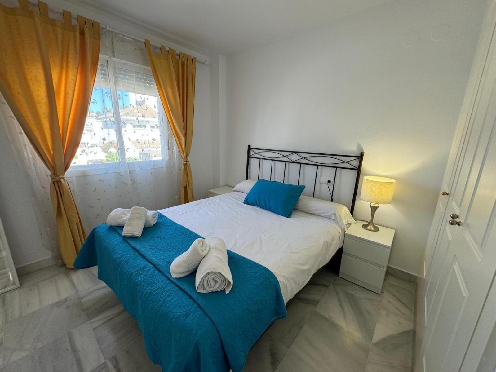 Apartamentos Naranjos Del Sol Marbella Bagian luar foto