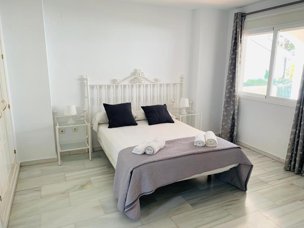 Apartamentos Naranjos Del Sol Marbella Bagian luar foto