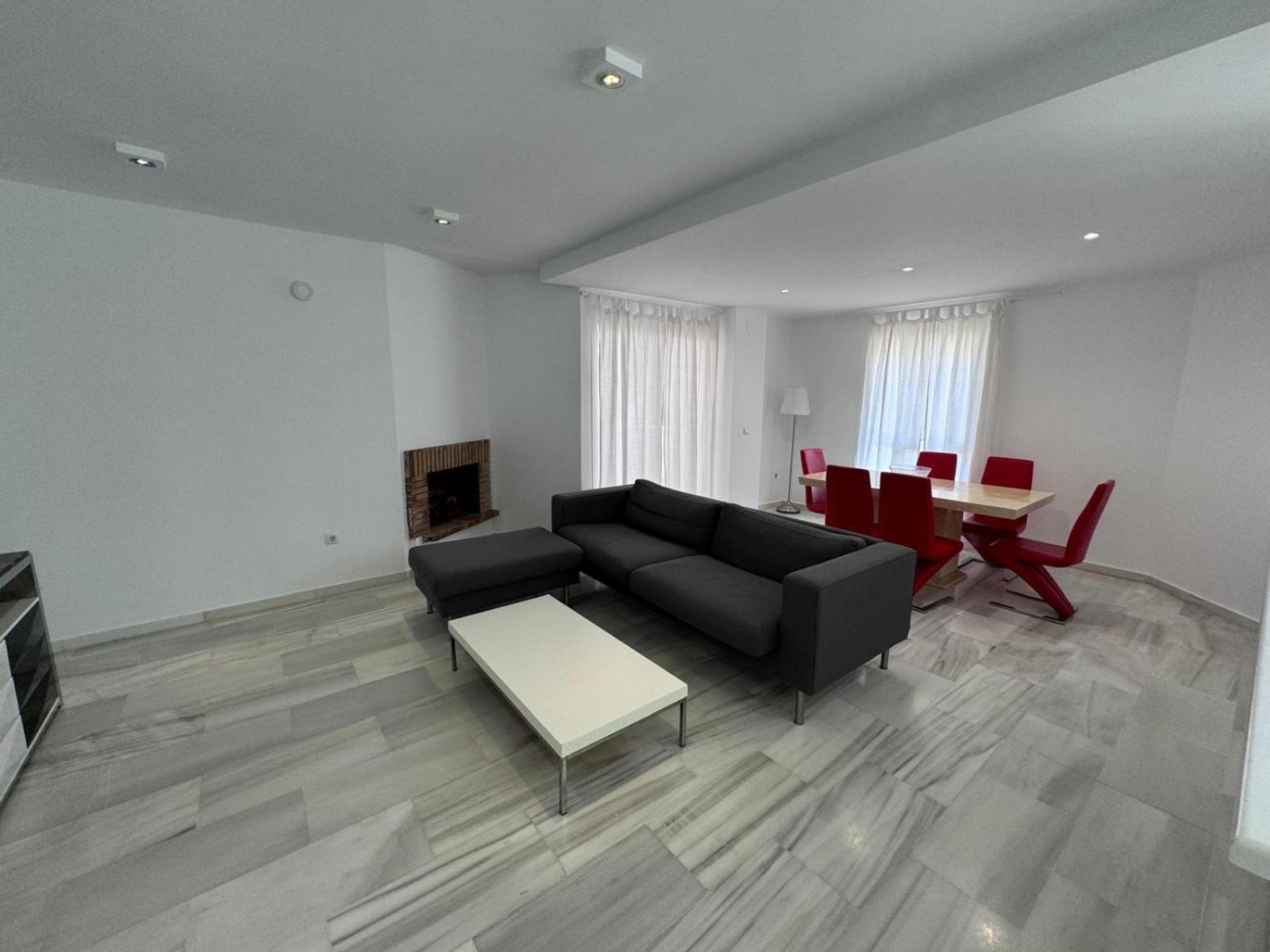 Apartamentos Naranjos Del Sol Marbella Bagian luar foto