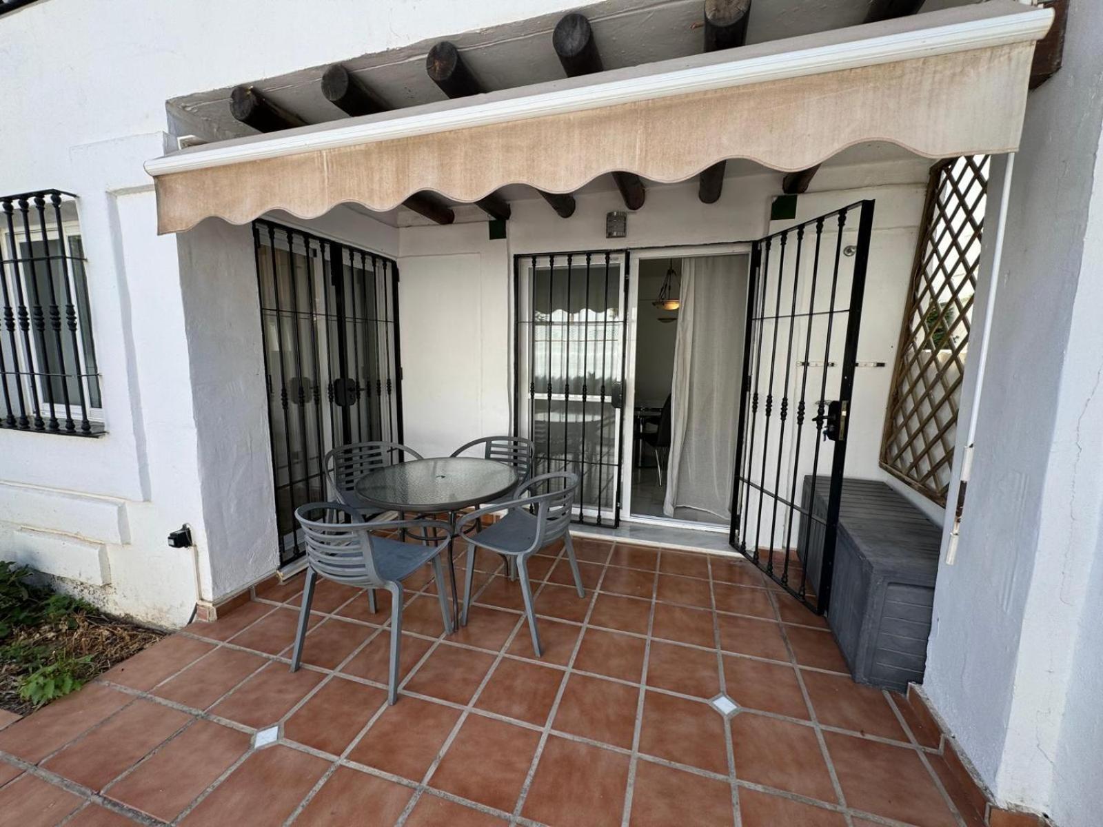 Apartamentos Naranjos Del Sol Marbella Bagian luar foto