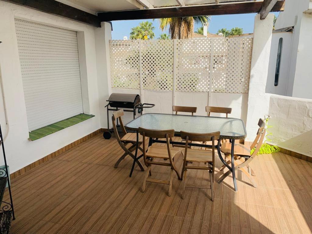 Apartamentos Naranjos Del Sol Marbella Bagian luar foto